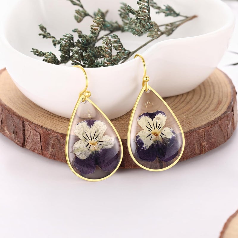 AUNTESIGN Store Forget-Me-Not and Queen Anne's Lace Pressed Wildflower Earrings | Pressed Flower Earrings | Handmade Drop and Dangle Earrings | Gift for Woman - Image 3